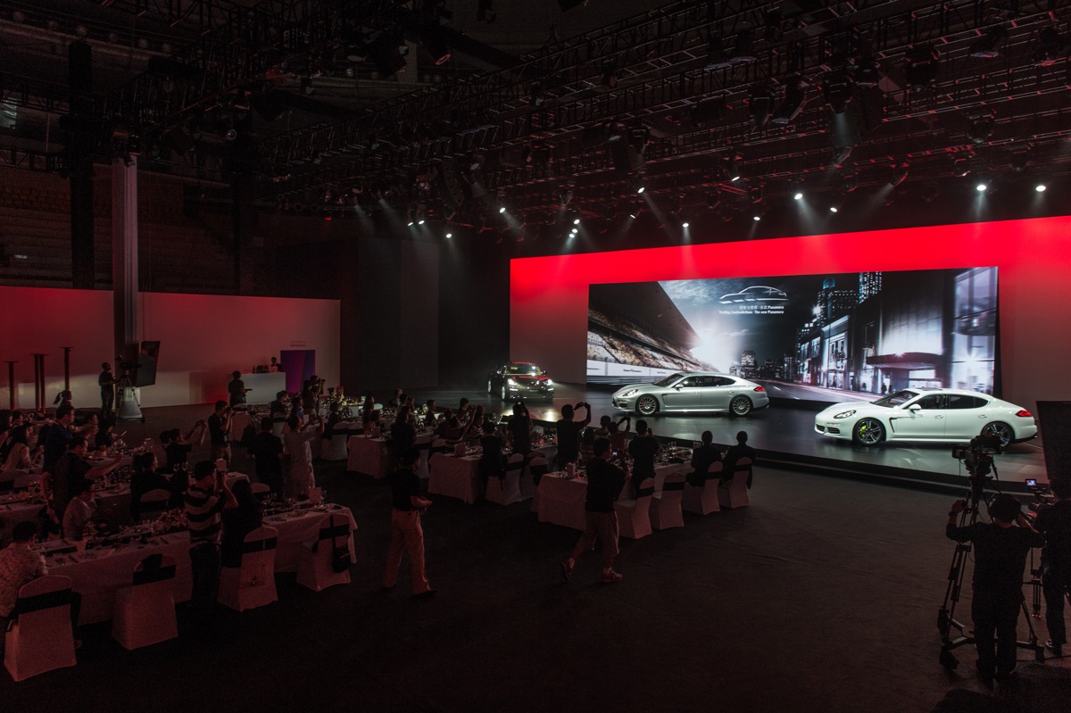 PORSCHE Panamera Launch 14 porsche panamera - creative design -