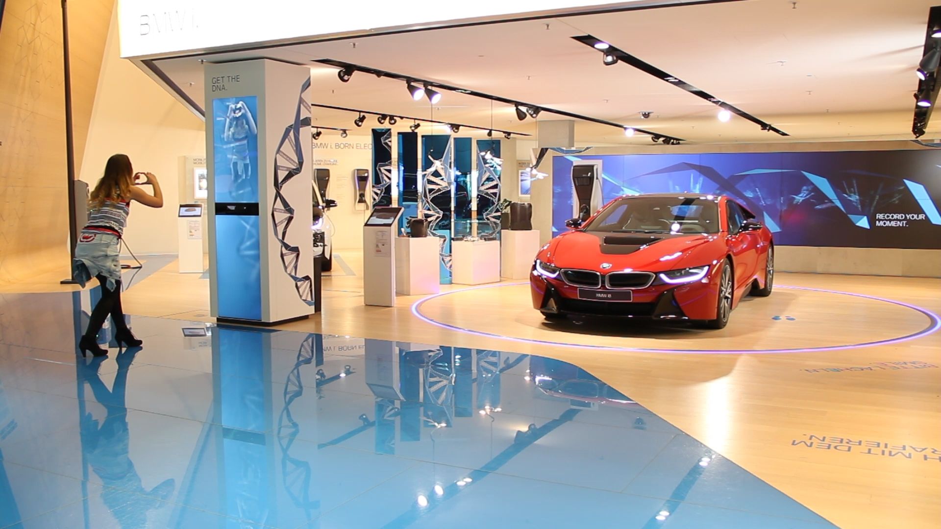 BMW Get the DNA 10 BMW - creative design -